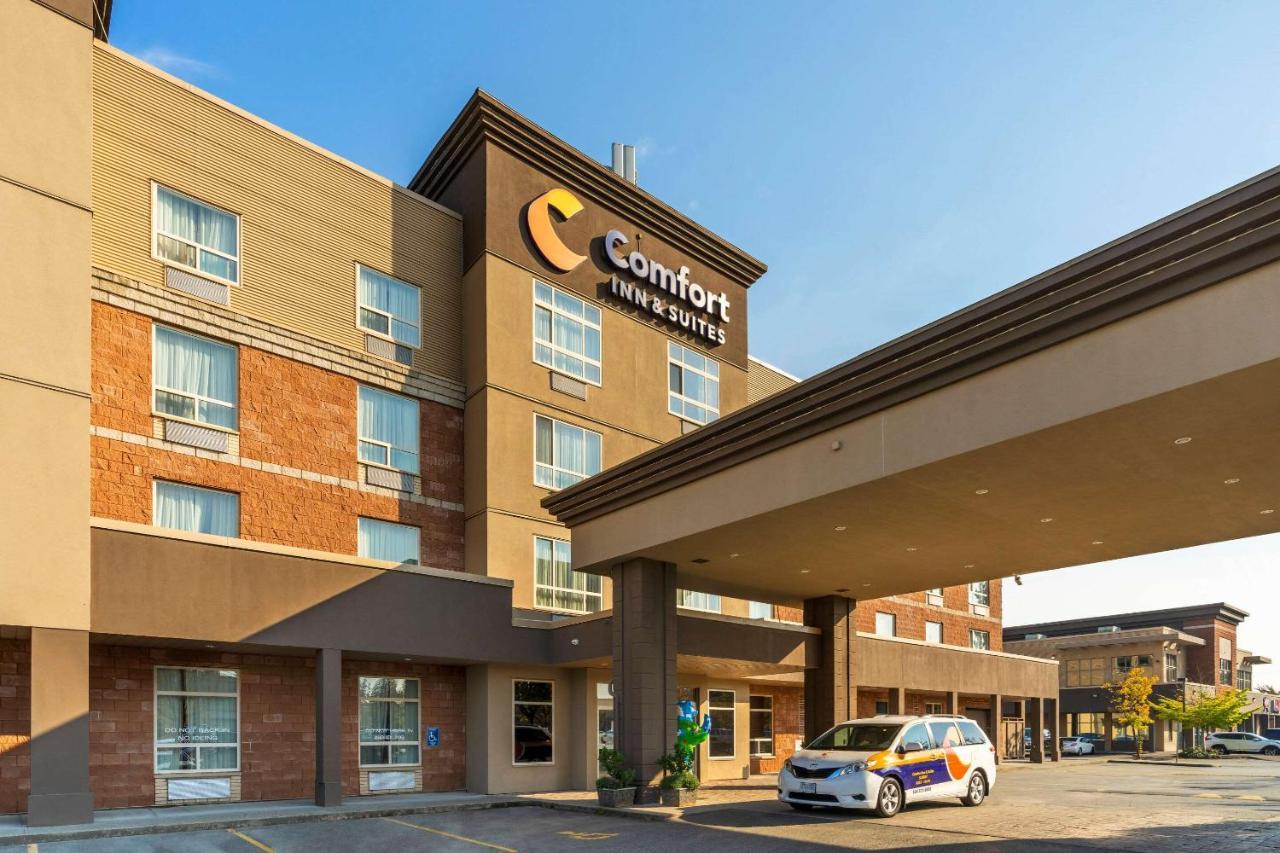 Comfort Inn & Suites Surrey Exterior photo